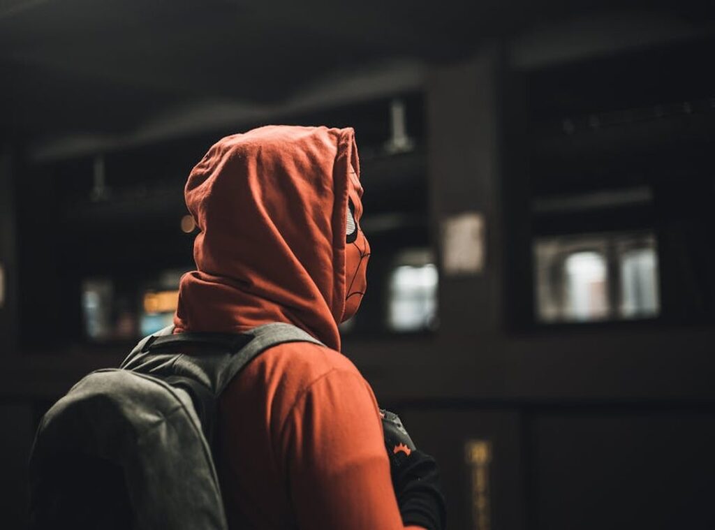 ps4:n8gni9_r3e8= spider man